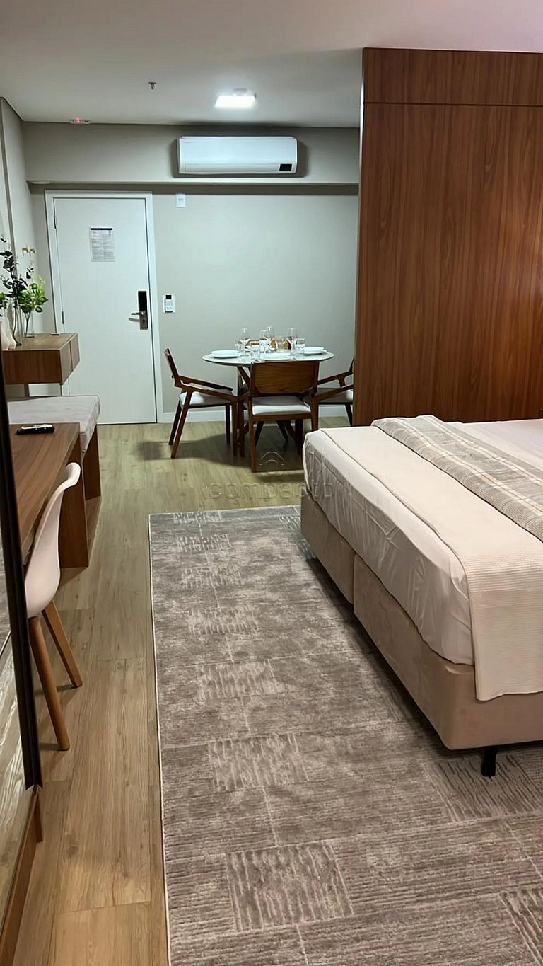 Flat - Square Faria Lima #406