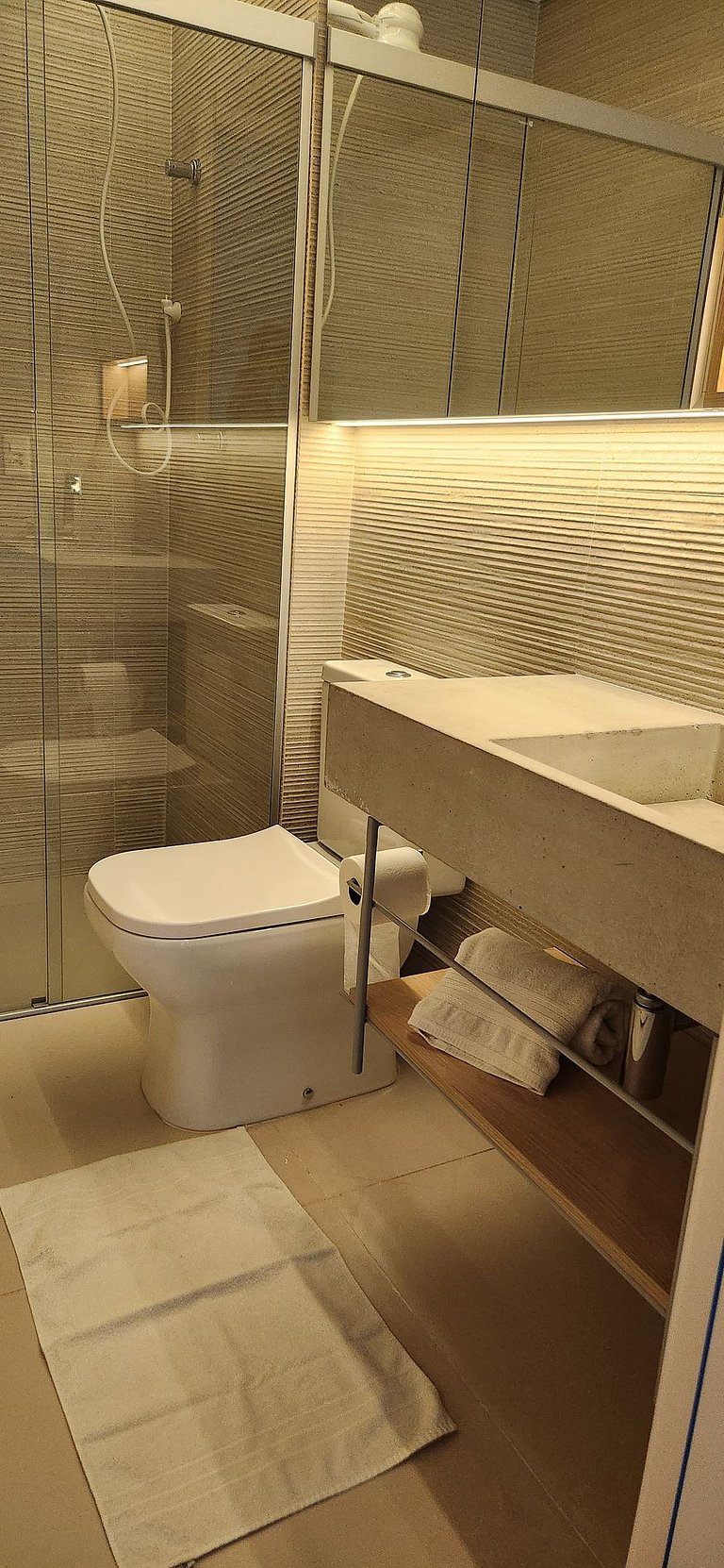 Apartamento 02 Dormitórios Novo e Completo - Georgina, Sidne