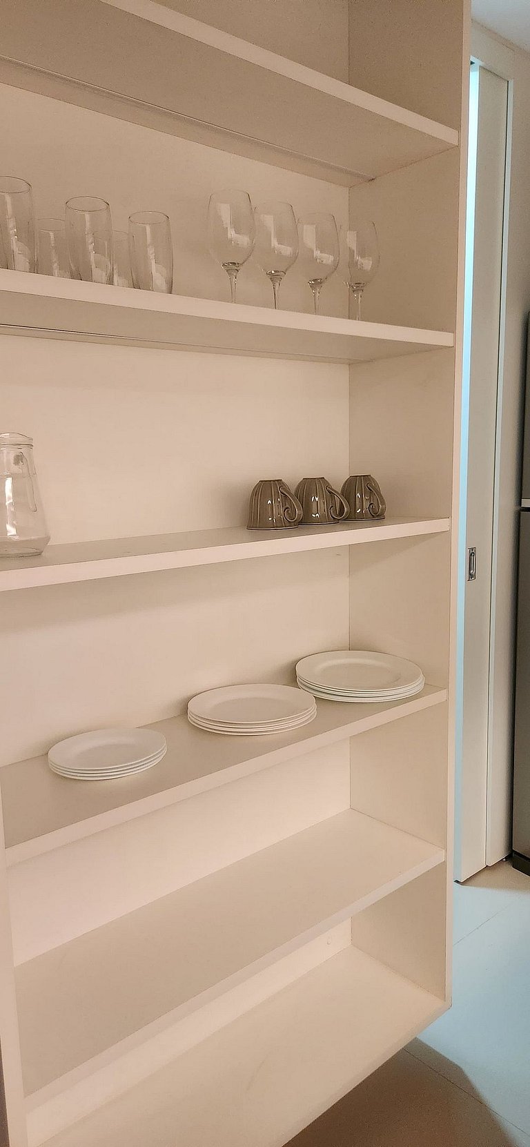 Apartamento 02 Dormitórios Novo e Completo - Georgina, Sidne